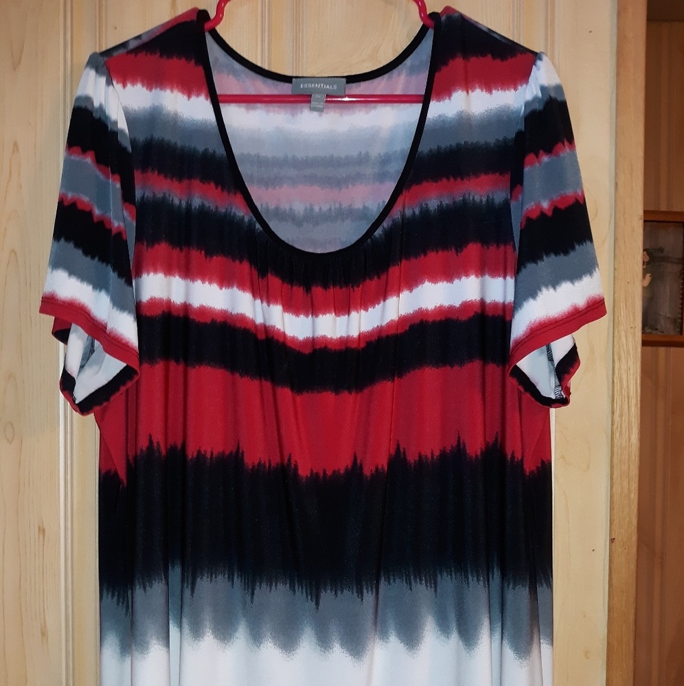 Essentials 2x womens top